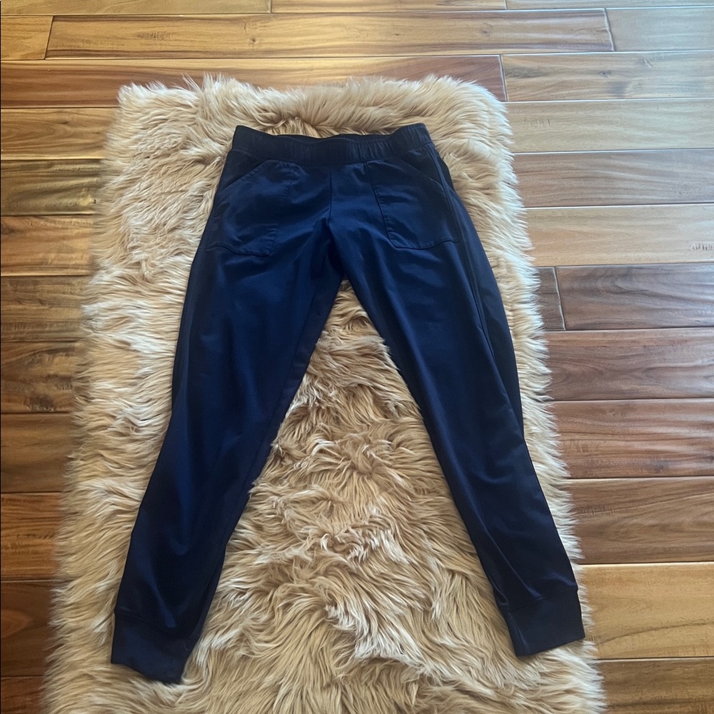 Fleo joggers navy blue sz Small